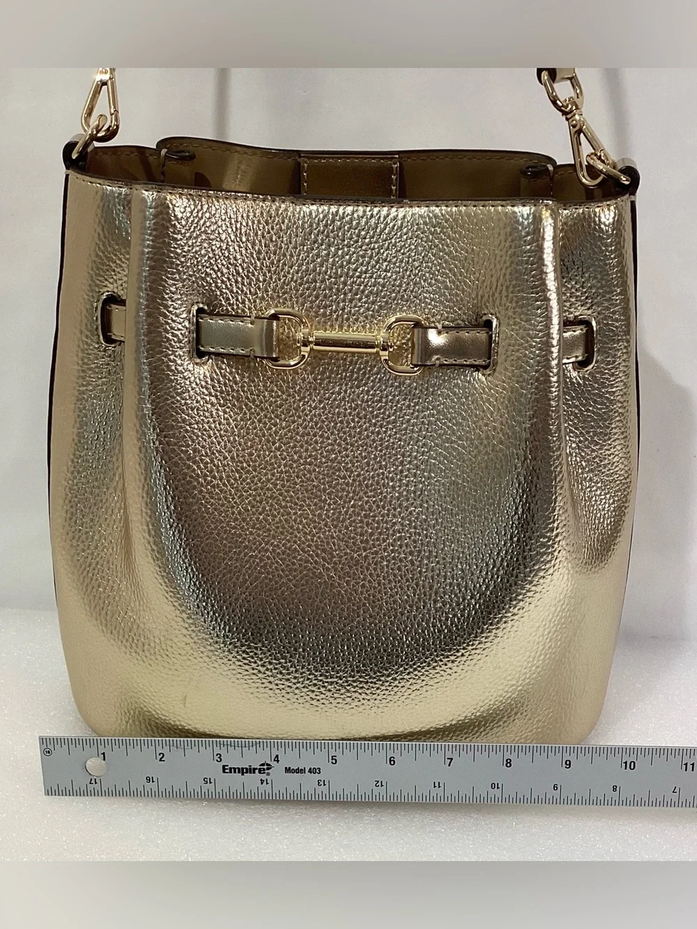 Michael Kors Carson Women Medium Convertible Bucket Bag Crossbody Color Gold